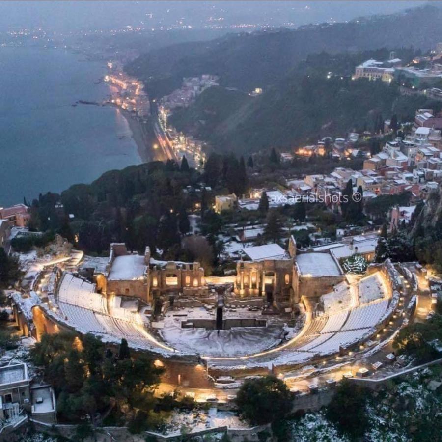 Casa Capri Daire Giardini Naxos Dış mekan fotoğraf