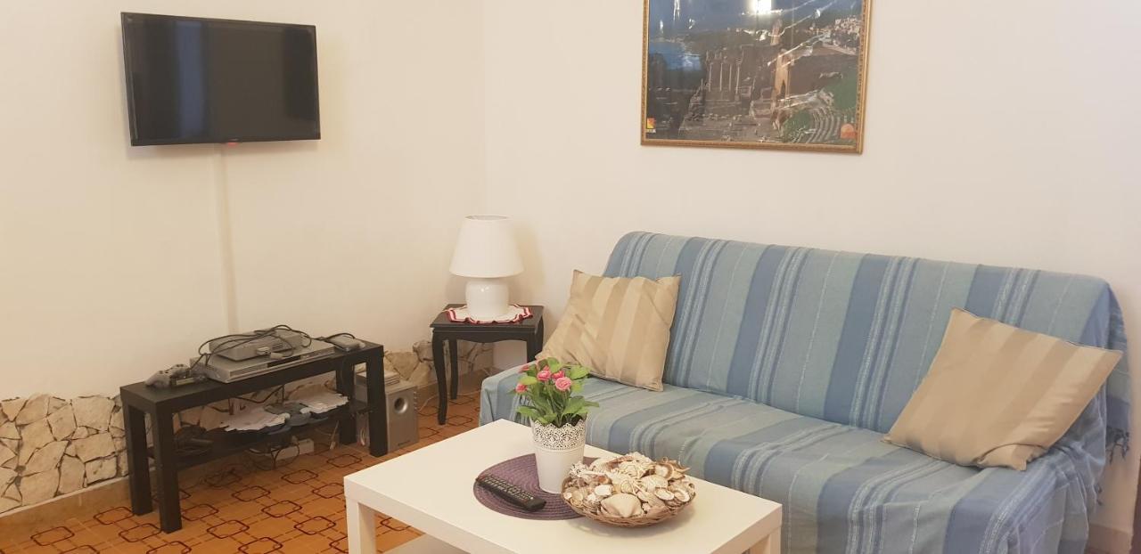 Casa Capri Daire Giardini Naxos Dış mekan fotoğraf